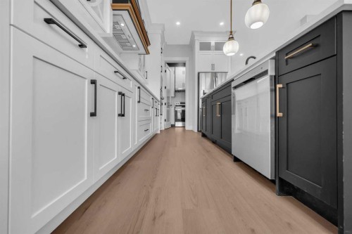 203 Kinniburgh Place, Chestermere, AB - Indoor Photo Showing Other Room