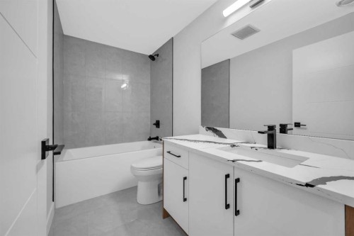 327 Kinniburgh Place, Chestermere, AB - Indoor Photo Showing Bathroom