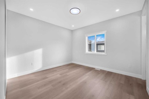 327 Kinniburgh Place, Chestermere, AB - Indoor Photo Showing Other Room