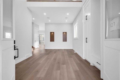 327 Kinniburgh Place, Chestermere, AB - Indoor Photo Showing Other Room