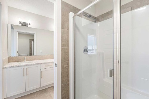 59 Agate Road, Cochrane, AB - Indoor Photo Showing Bathroom