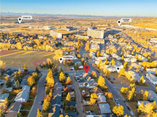 5027 40 Avenue Sw, Calgary, AB - Outdoor With View