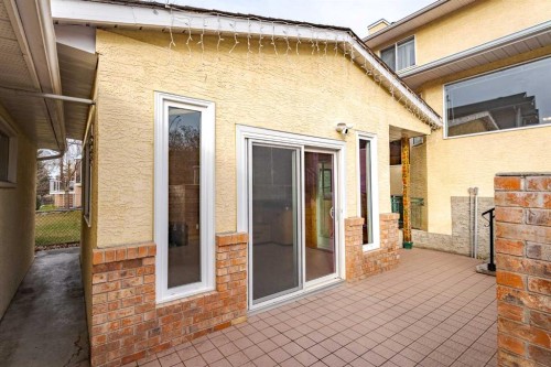 301 Riverview Green, Cochrane, AB - Outdoor With Exterior