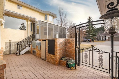 301 Riverview Green, Cochrane, AB - Outdoor