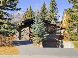347 Muskrat Street  Banff, AB T1L 1G1
