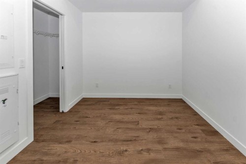305-110 18A Street Nw, Calgary, AB - Indoor Photo Showing Other Room