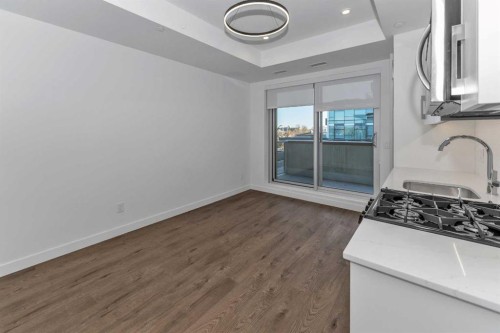 305-110 18A Street Nw, Calgary, AB - Indoor Photo Showing Other Room