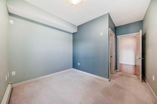 103-4704 Stanley Road Sw, Calgary, AB - Indoor Photo Showing Other Room