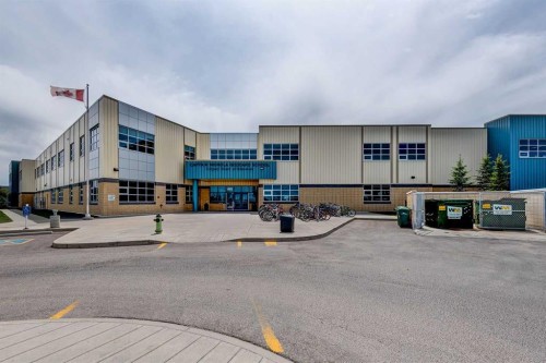 645 Panatella Boulevard Nw, Calgary, AB - Outdoor