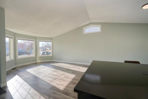 1184 Milt Ford Lane, Carstairs, AB - Indoor Photo Showing Other Room