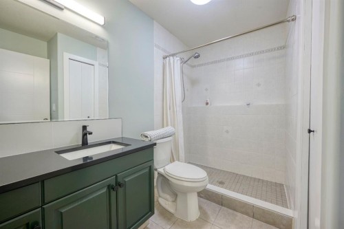 1184 Milt Ford Lane, Carstairs, AB - Indoor Photo Showing Bathroom