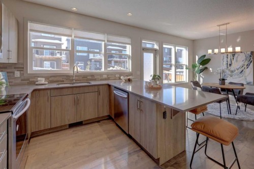 66 Evanscrest Terrace Nw, Calgary, AB - Indoor Photo Showing Kitchen