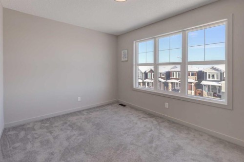 66 Evanscrest Terrace Nw, Calgary, AB - Indoor Photo Showing Other Room