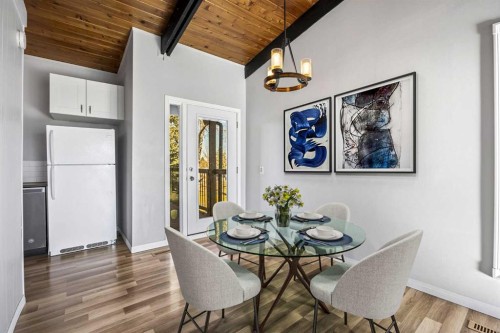 27A-333 Braxton Place Sw, Calgary, AB - Indoor Photo Showing Dining Room