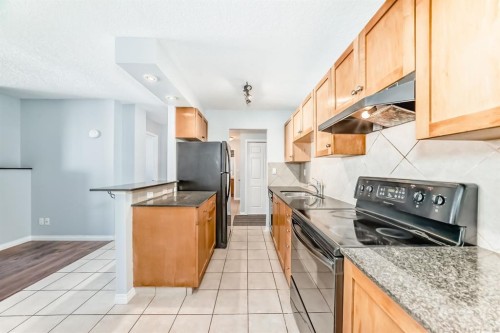 401-823 19 Avenue Sw, Calgary, AB - Indoor Photo Showing Kitchen