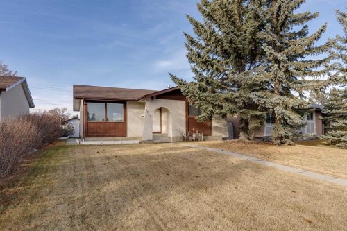 1311 68 Street Ne, Calgary, AB - Outdoor