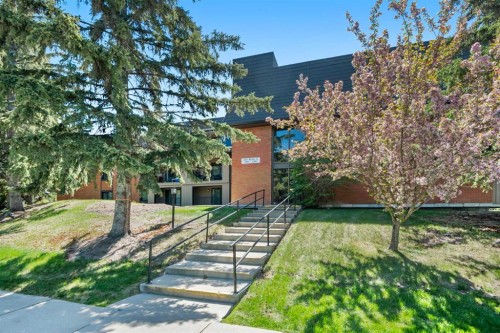 3201-4001C 49 Street Nw, Calgary, AB - Outdoor