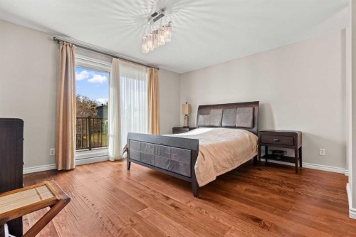 124 Canterbury Drive Sw, Calgary, AB - Indoor Photo Showing Bedroom