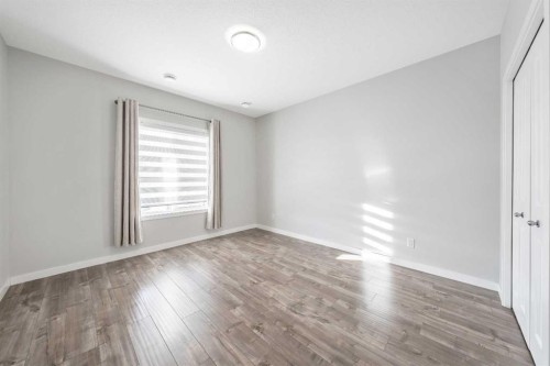 240 Lucas Crescent Nw, Calgary, AB - Indoor Photo Showing Other Room