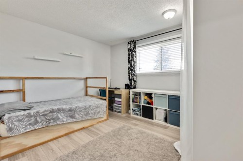 1-6412 4 Street Ne, Calgary, AB - Indoor Photo Showing Bedroom