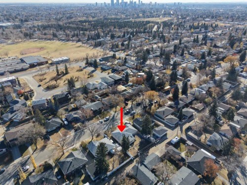 91 Holly Street Nw, Calgary, AB - Outdoor With View