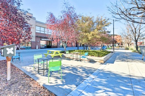 216 9 Street Ne, Calgary, AB - Outdoor