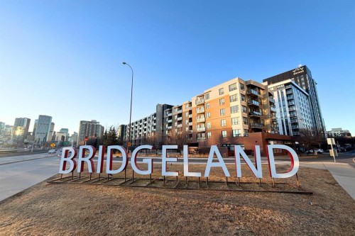 216 9 Street Ne, Calgary, AB - Outdoor With Facade