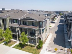 19640 40 Street SE Calgary, AB T3M 3A6