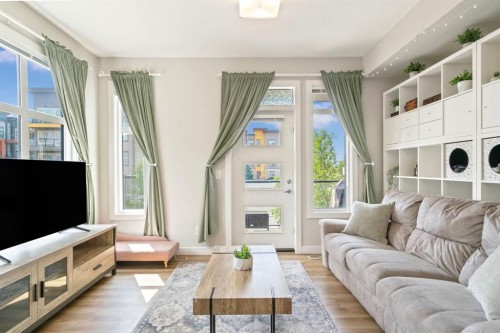 19640 40 Street Se, Calgary, AB - Indoor Photo Showing Living Room With Fireplace