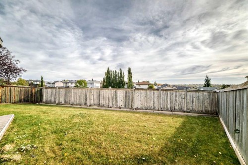 61 Royal Birch Grove Nw, Calgary, AB - Outdoor