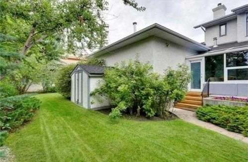 175 Pumpvalley Court Sw, Calgary, AB - Outdoor
