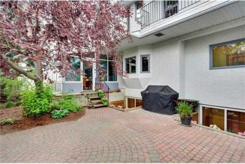 175 Pumpvalley Court Sw, Calgary, AB - Outdoor With Balcony