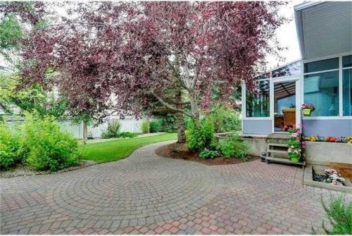 175 Pumpvalley Court Sw, Calgary, AB - Outdoor