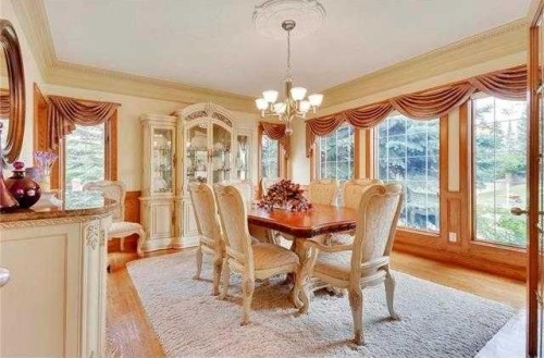 175 Pumpvalley Court Sw, Calgary, AB - Indoor Photo Showing Dining Room