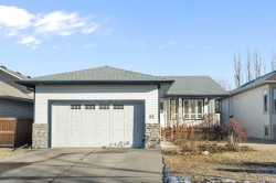 95 Cambridge Glen Drive  Strathmore, AB T1P 1W1