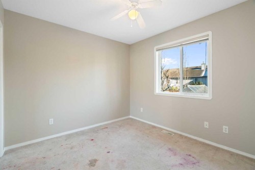 95 Cambridge Glen Drive, Strathmore, AB - Indoor Photo Showing Other Room