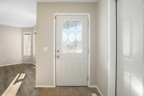 95 Cambridge Glen Drive, Strathmore, AB - Indoor Photo Showing Other Room