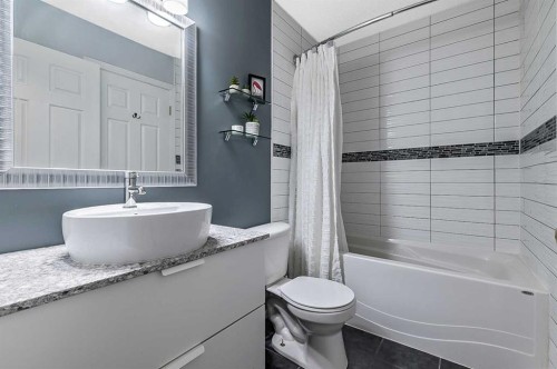 63 Bridlecreek Terrace Sw, Calgary, AB - Indoor Photo Showing Bathroom