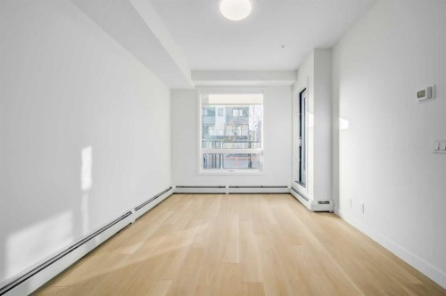 2110-8500 19 Avenue Se, Calgary, AB - Indoor Photo Showing Other Room