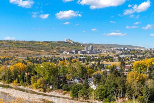 5231 Sheldon Place Nw, Calgary, AB - Outdoor With View