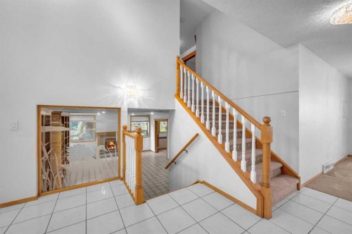 13895 Evergreen Street Sw, Calgary, AB - Indoor Photo Showing Other Room