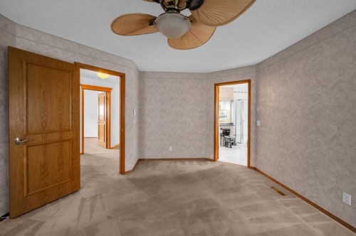 13895 Evergreen Street Sw, Calgary, AB - Indoor Photo Showing Other Room