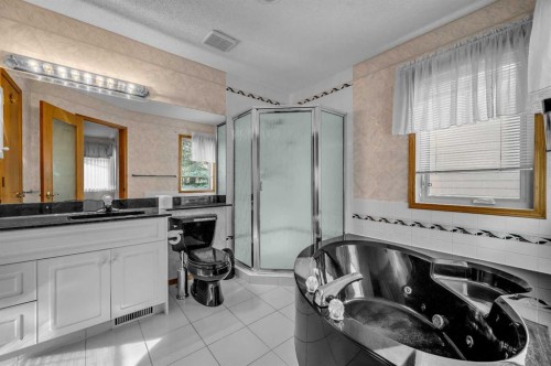 13895 Evergreen Street Sw, Calgary, AB - Indoor