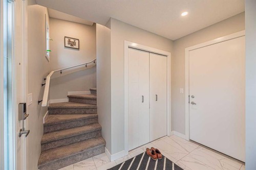 71 Skyview Ranch Avenue Ne, Calgary, AB - Indoor Photo Showing Other Room