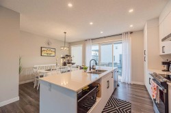 71 Skyview Ranch Avenue NE Calgary, AB T3N 1Y8