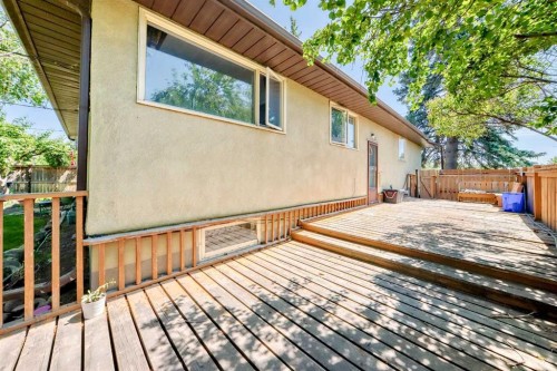 1616 50 Avenue Sw, Calgary, AB - Outdoor With Deck Patio Veranda With Exterior