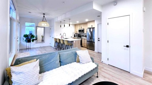 407-562 Seton Circle, Calgary, AB - Indoor