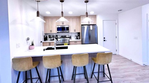 407-562 Seton Circle, Calgary, AB - Indoor Photo Showing Kitchen