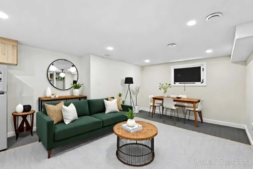 45 Everglen Crescent Sw, Calgary, AB - Indoor Photo Showing Living Room