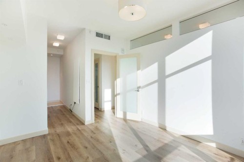 1006-530 12 Avenue Sw, Calgary, AB - Indoor Photo Showing Other Room